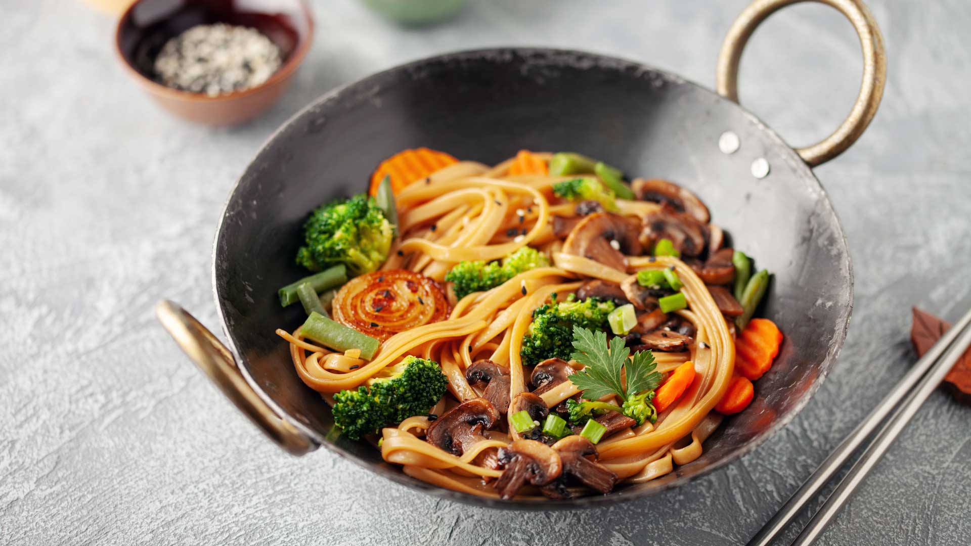 Лапша вок с овощами