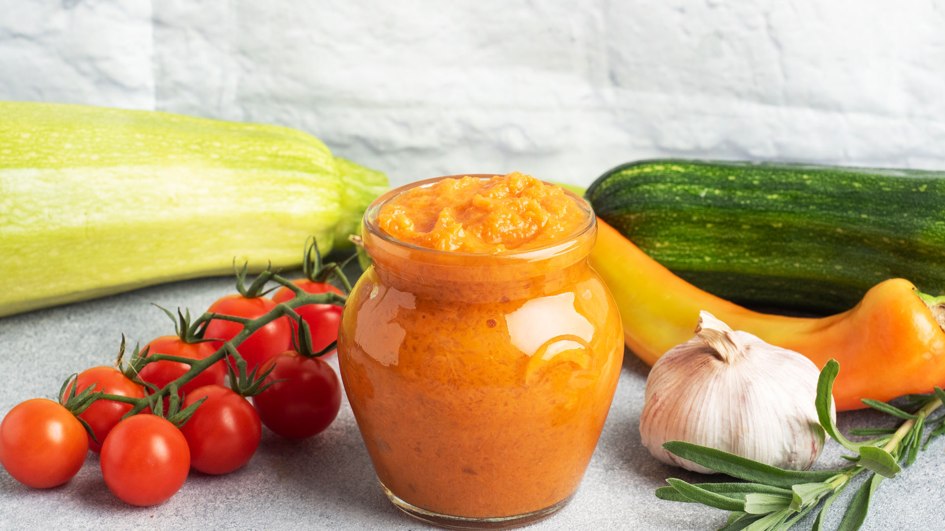 Кабачковая икра с томатной пастой